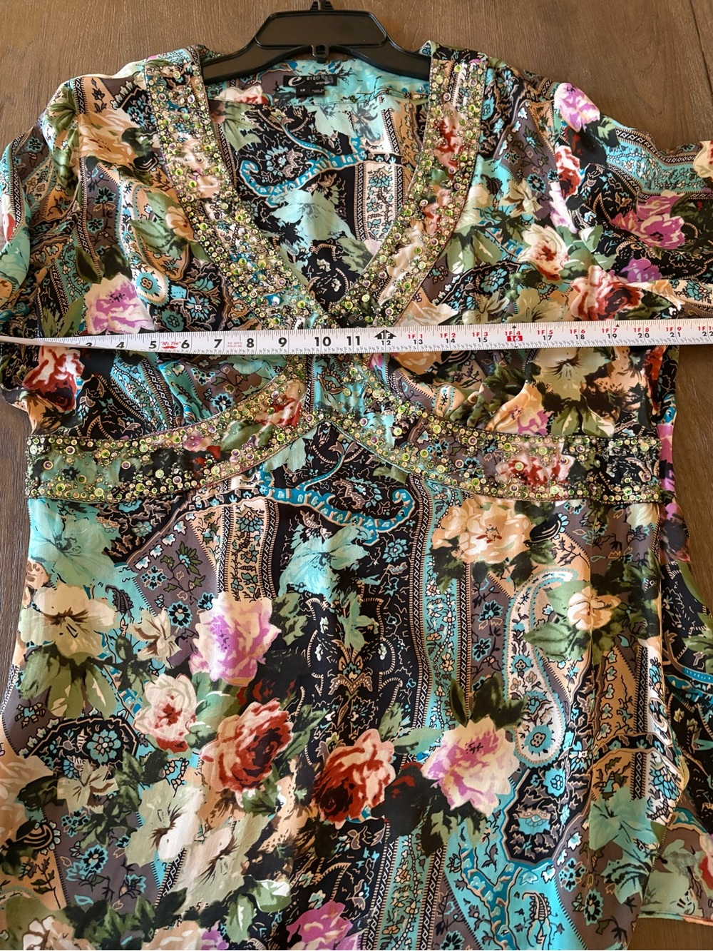 ECI Woman Teal, Black & Pink Floral Print Silk Top - Picture 13 of 16